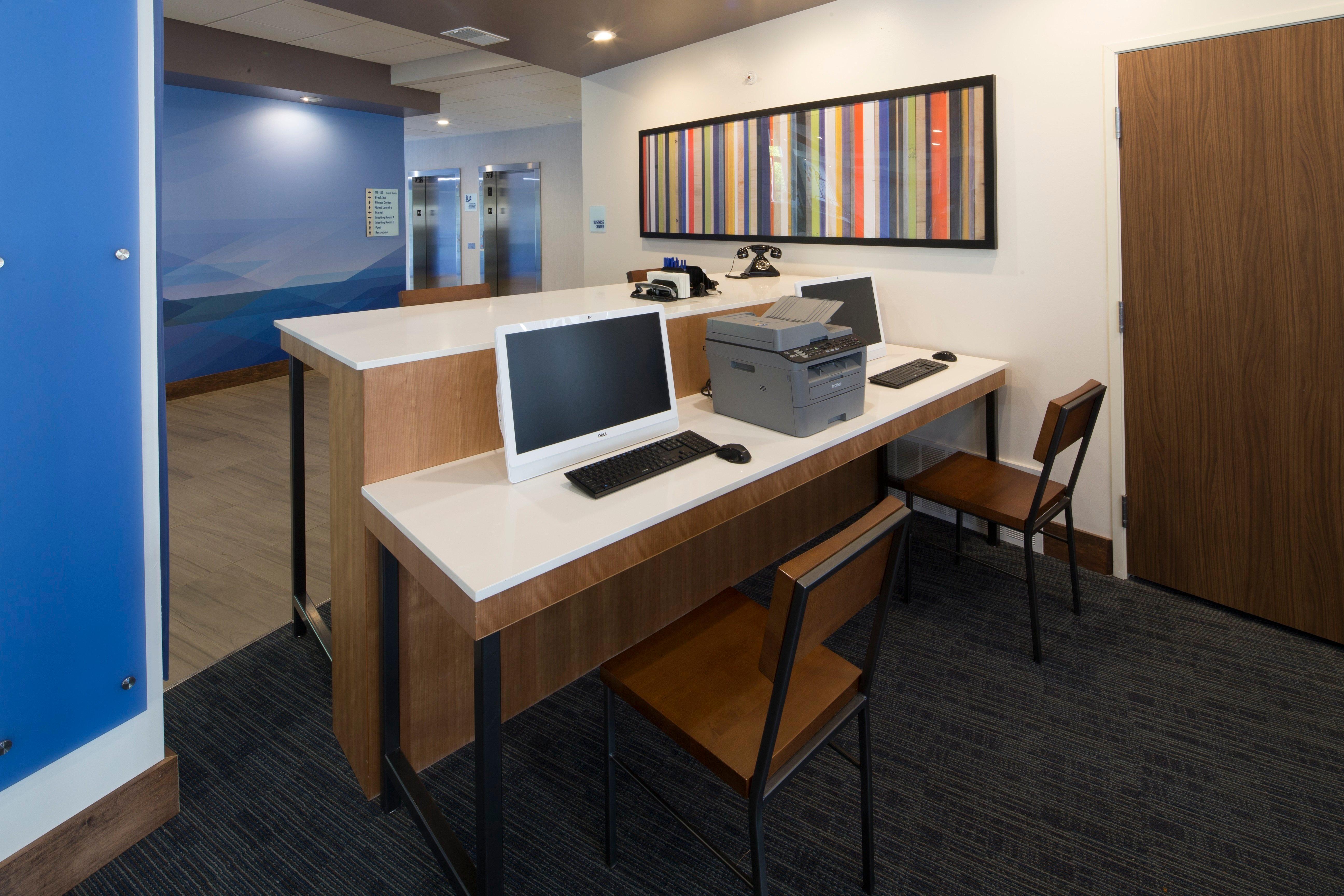 Holiday Inn Express & Suites Alpena - Downtown By Ihg Exterior photo